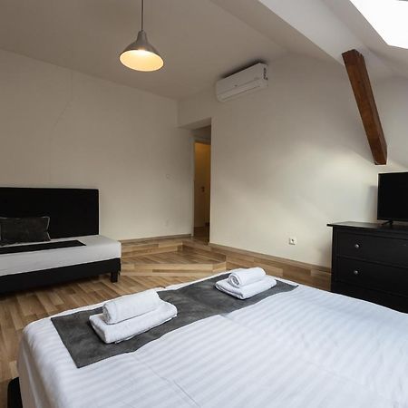 Aparthotel Old Town Spirit Praga Esterno foto